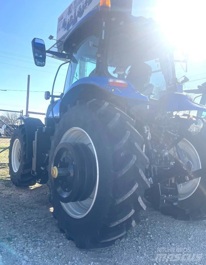 New Holland T 7.210 Tractors