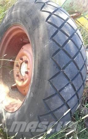  Pneus 14.9-28 jardim Tyres, wheels and rims