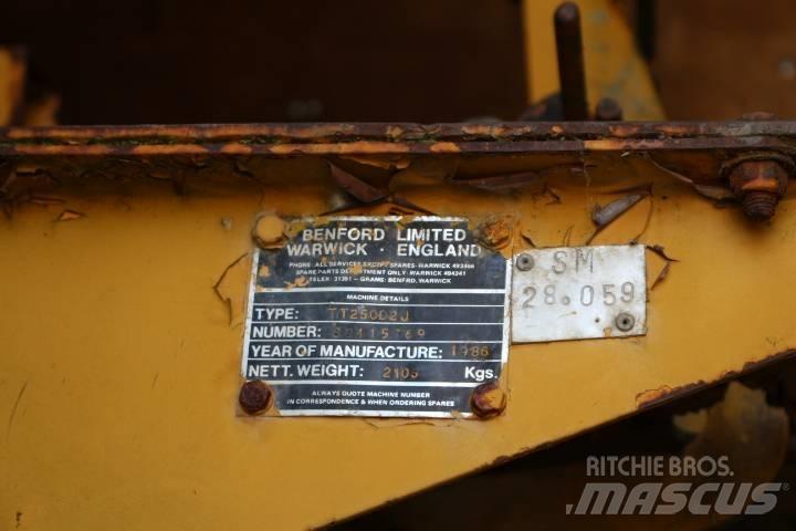 Benford TJ2500 2J Site dumpers