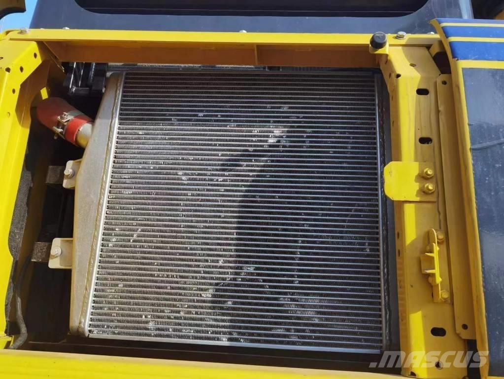 Komatsu PC 450-8 Crawler excavators
