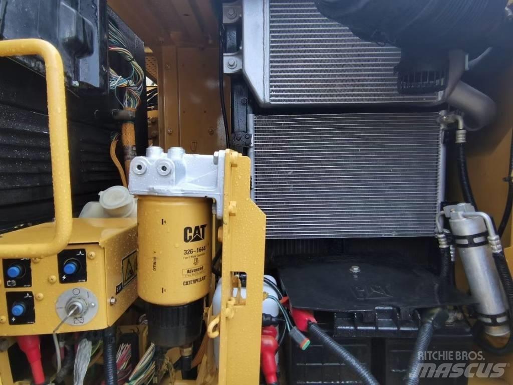 CAT 313D2GC Mini excavators  7t - 12t