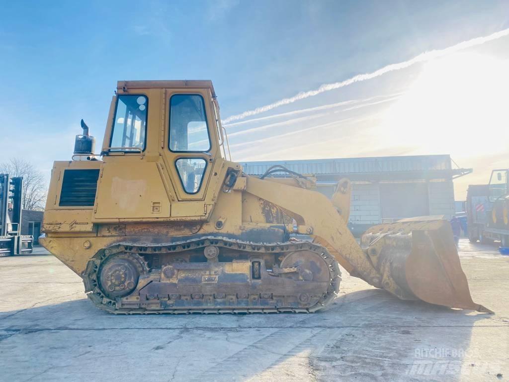 CAT 943 LGP Crawler loaders