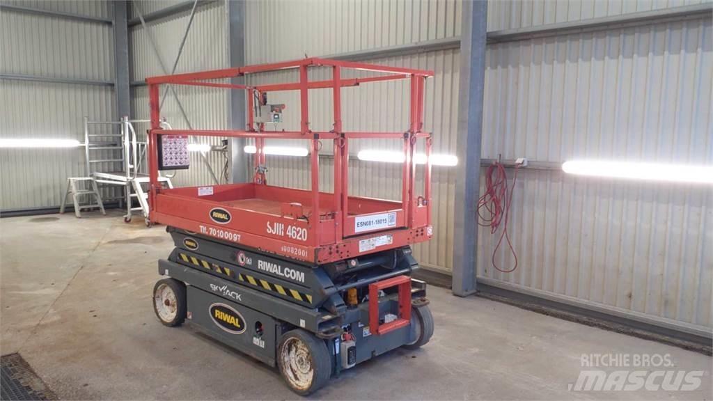 SkyJack SJIII4620 Scissor lifts