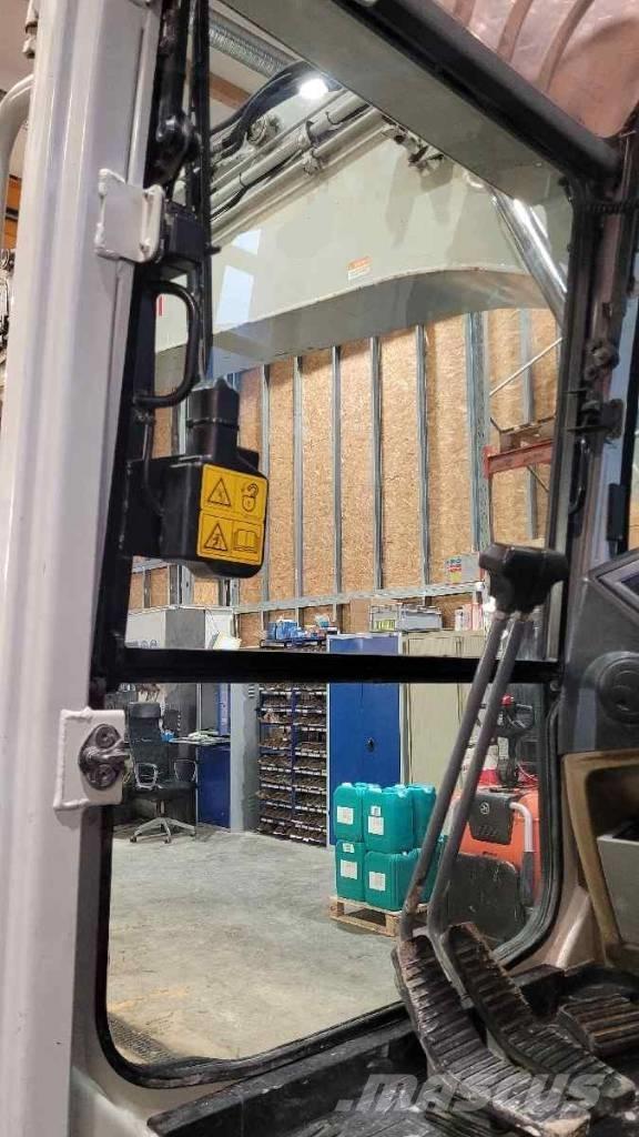 Takeuchi TB 2150 R Crawler excavators