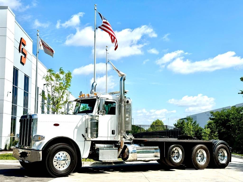 Peterbilt 389 Prime Movers