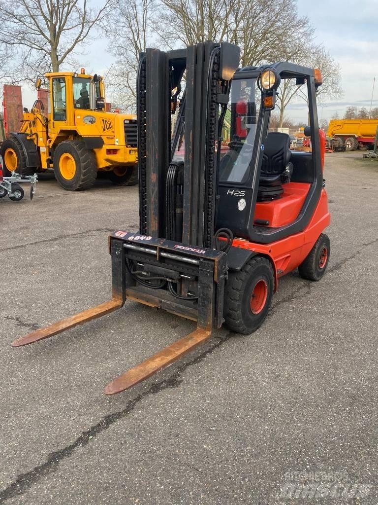 Linde H25T LPG trucks