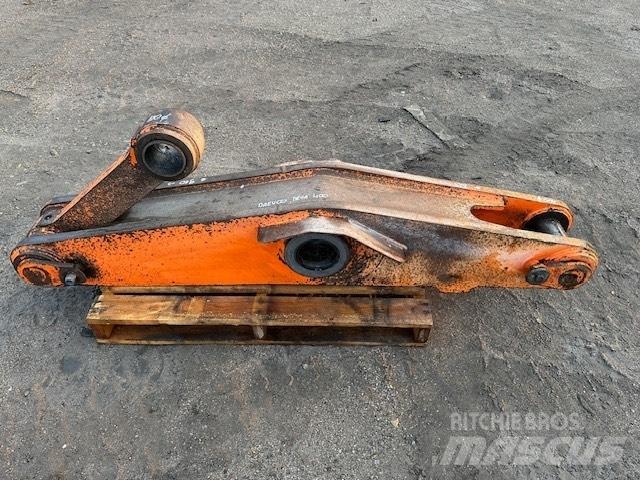 Daewoo Mega 400 V Buckets
