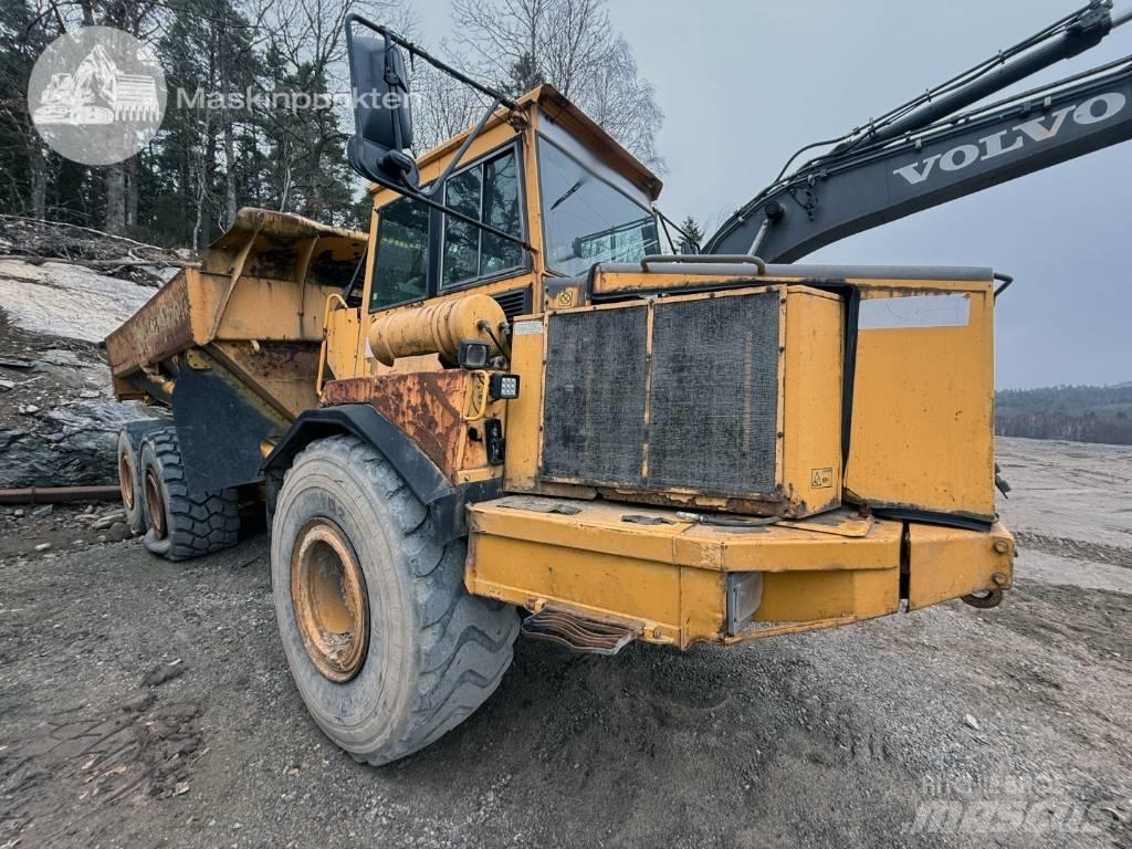 Volvo A 25 C Articulated Haulers
