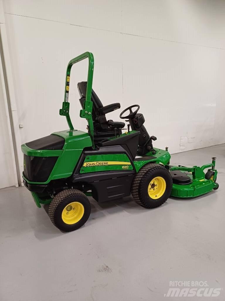 John Deere 1580 Riding mowers