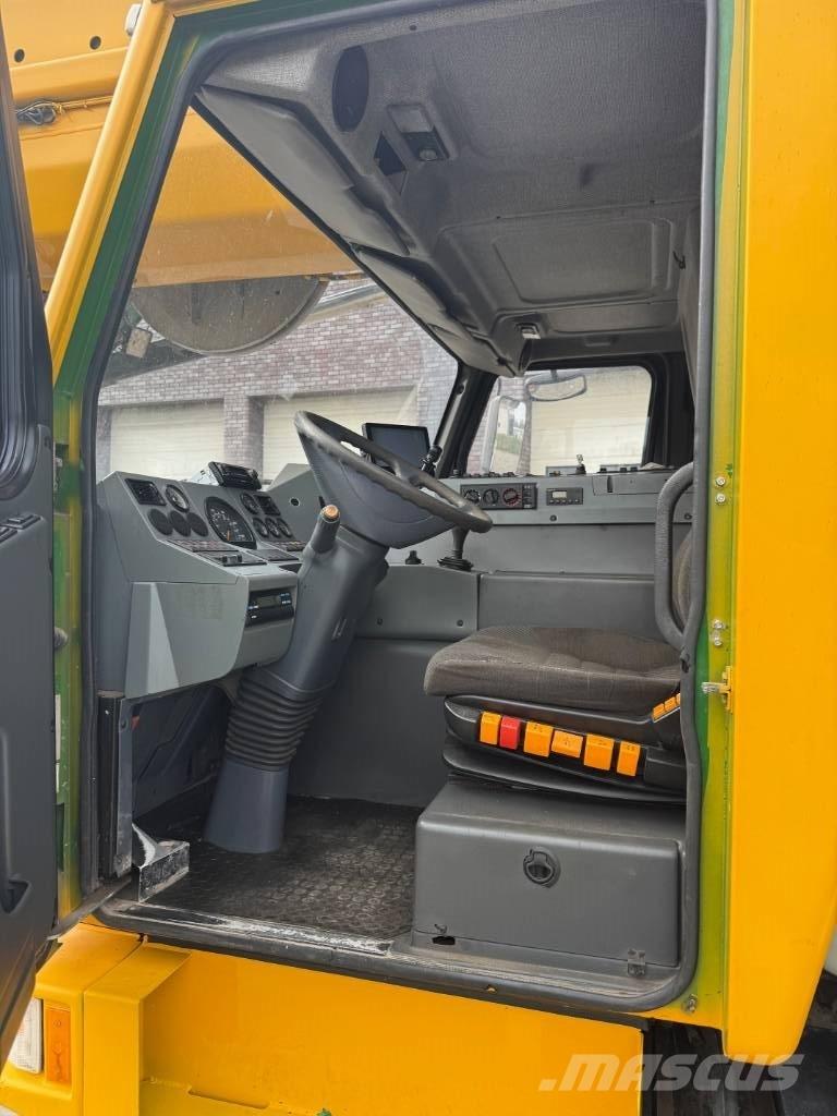 Grove GMK 3055 All terrain cranes