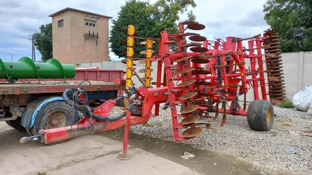 Väderstad Topdown500 Cultivators