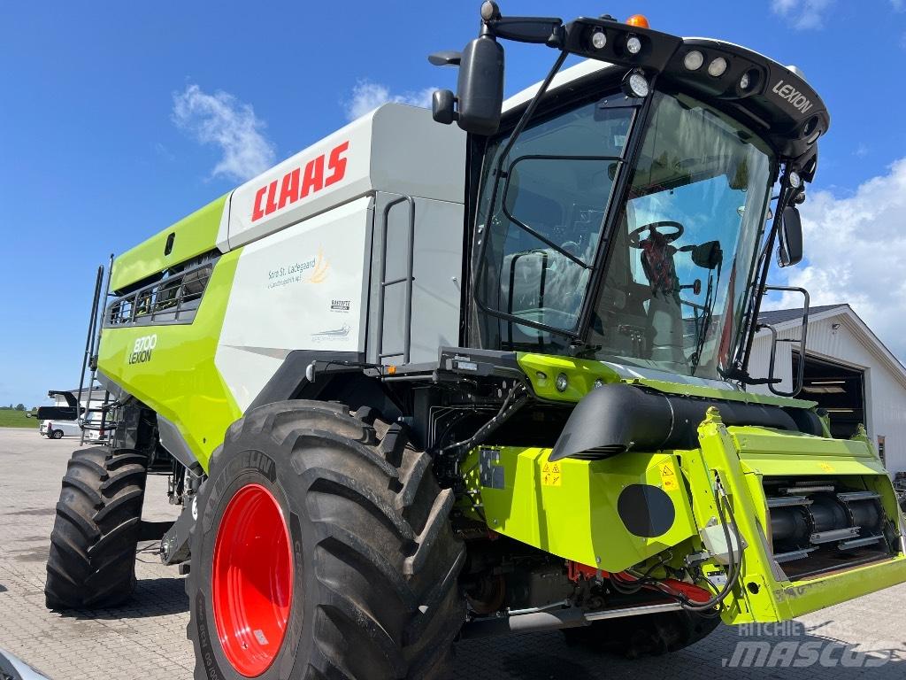 CLAAS Lexion 8700 Combine harvesters
