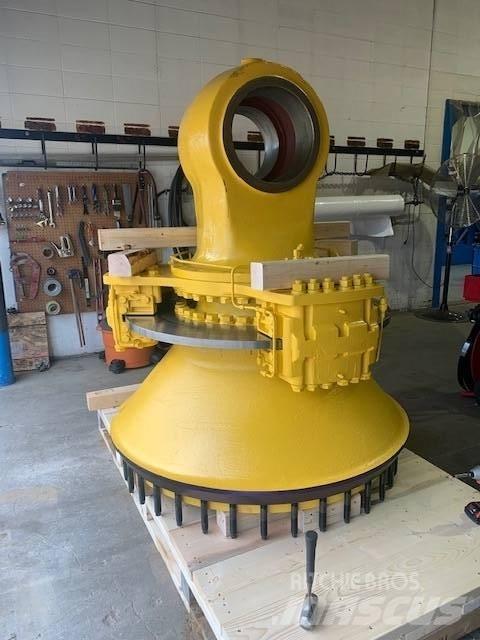 Komatsu 830 E Articulated Haulers