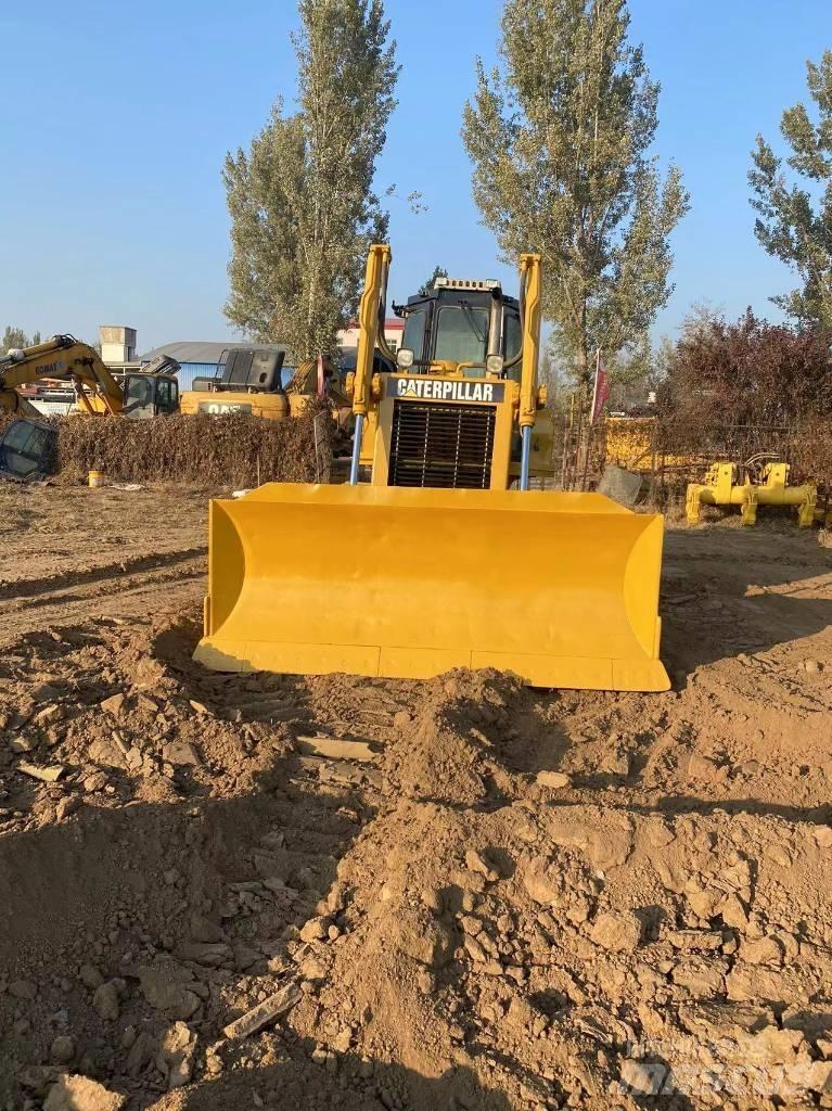 CAT D 6 G Crawler dozers