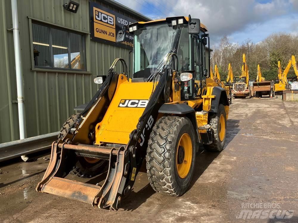 JCB 411 Wheel loaders