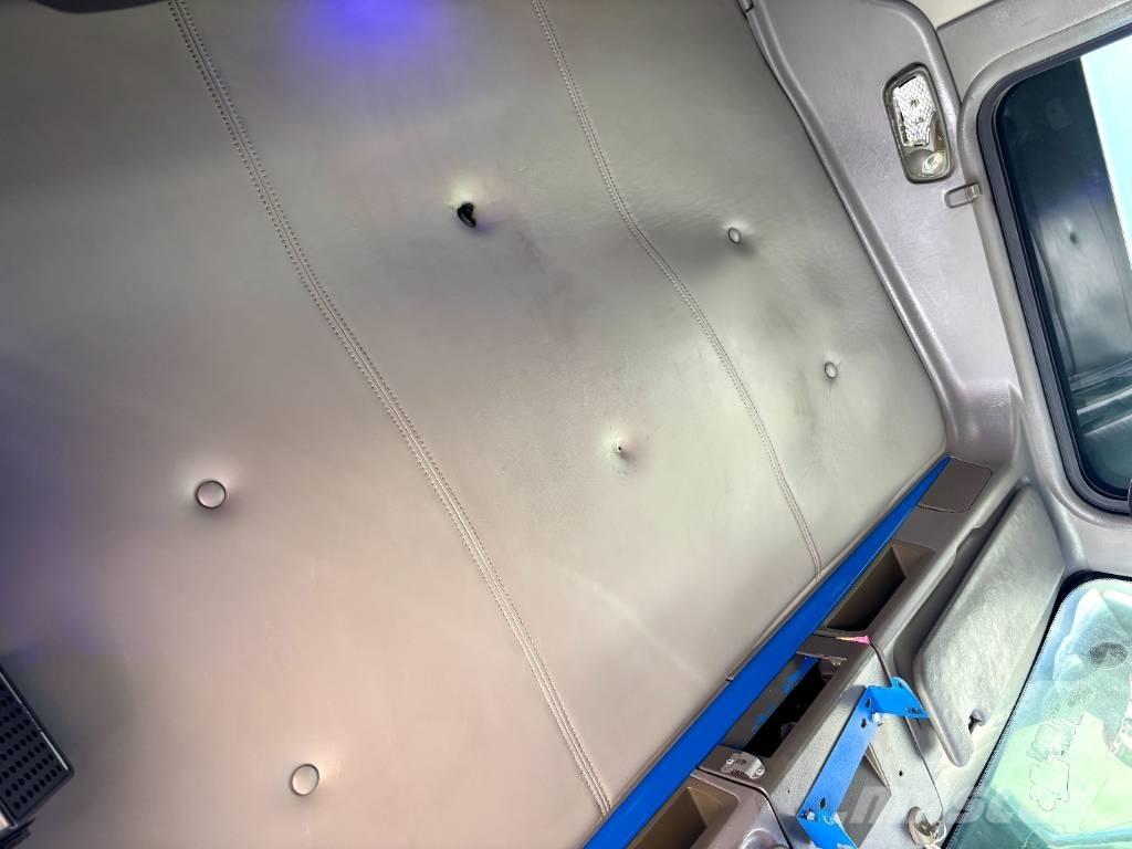 Kenworth W900 Prime Movers