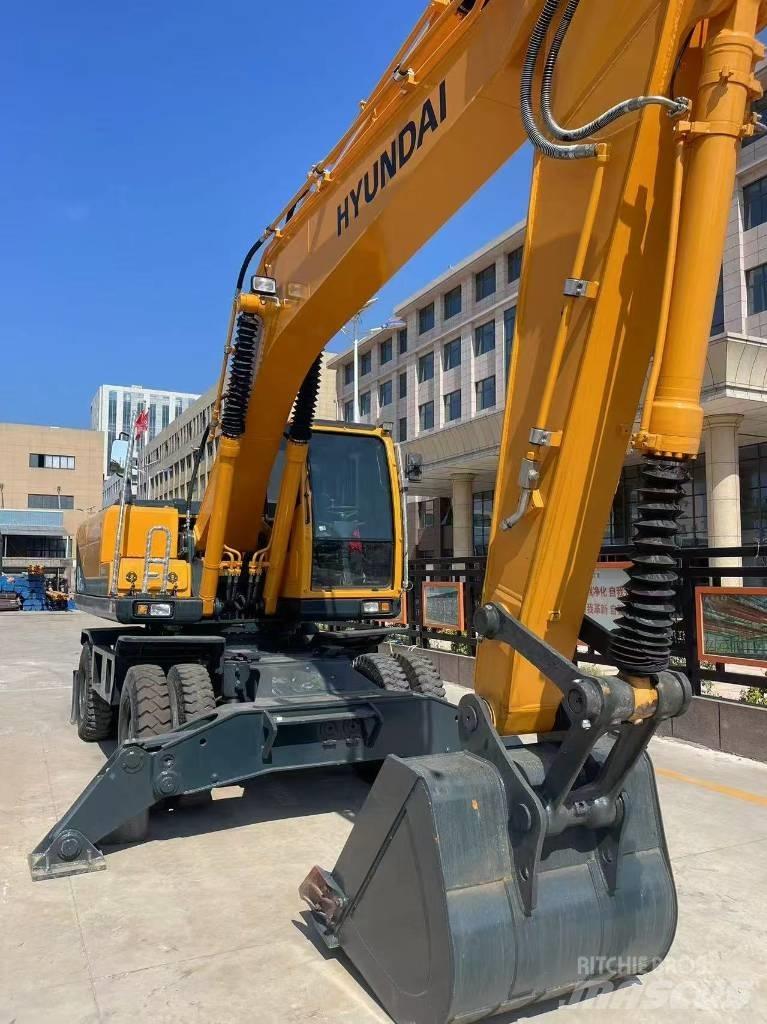 Hyundai 210-9 Mini excavators  7t - 12t