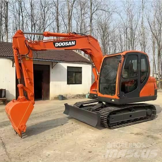 Doosan DX75 Crawler excavators