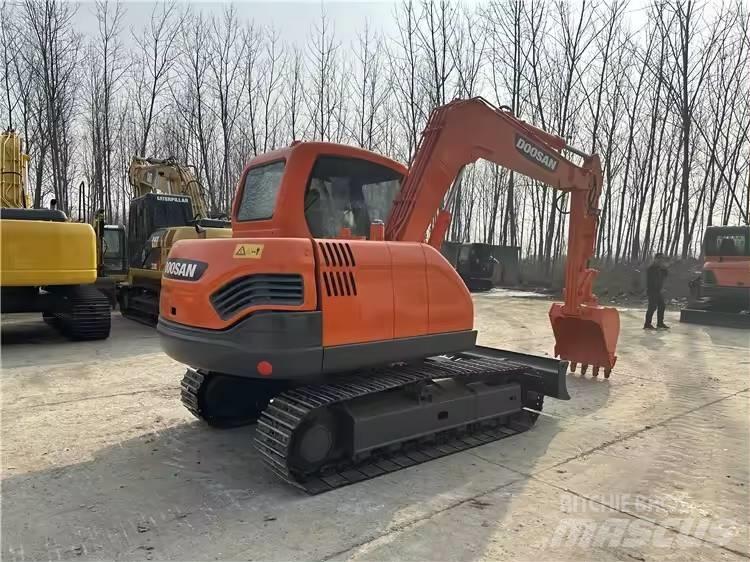 Doosan DX75 Crawler excavators
