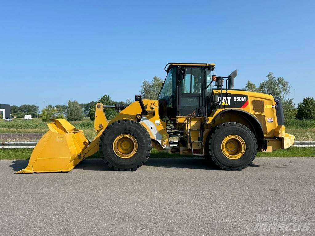 CAT 950M Wheel loaders