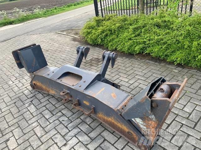 Doosan Outriggers Chassis and suspension