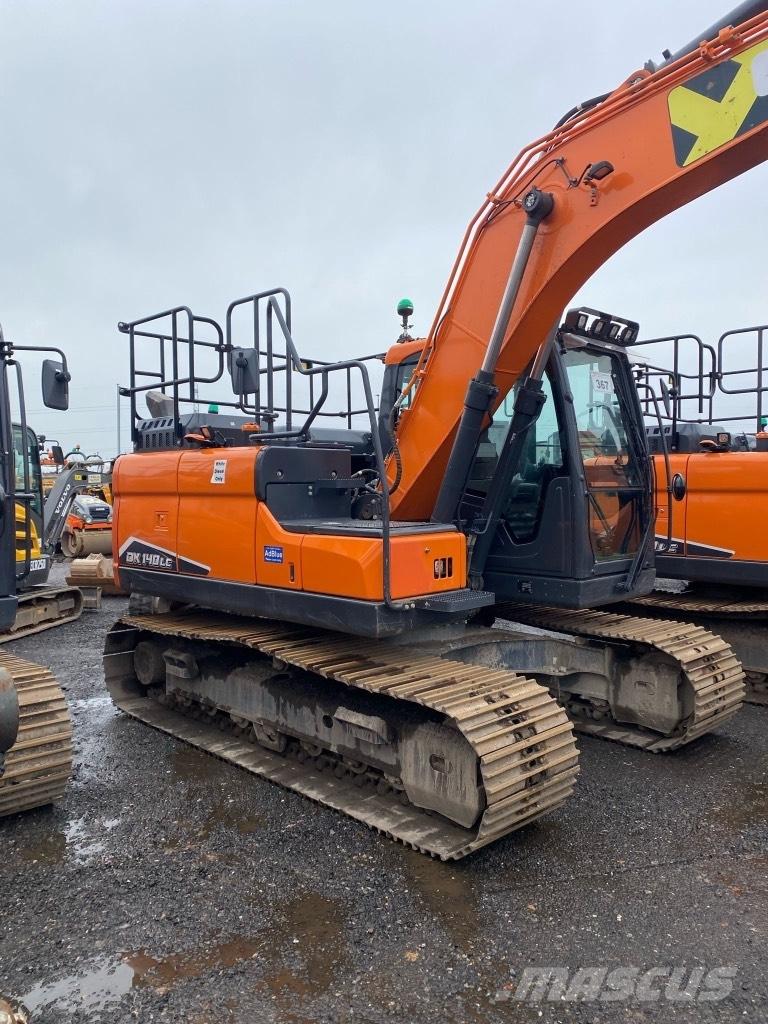 Doosan DX 140 LC Crawler excavators