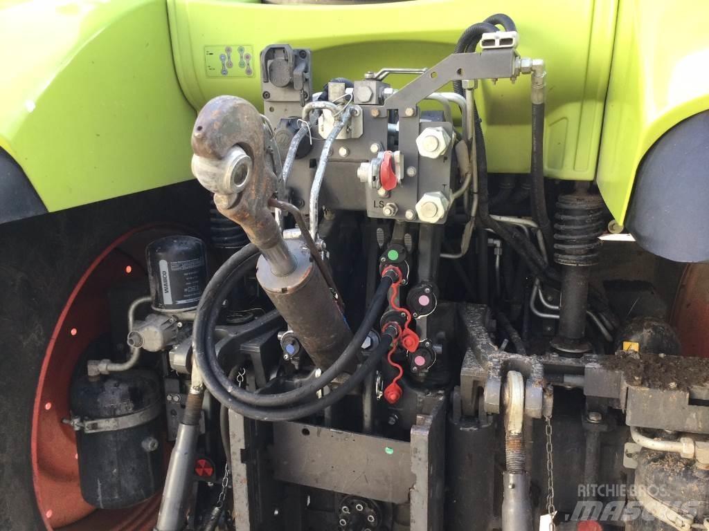 CLAAS ARION 550 Tractors