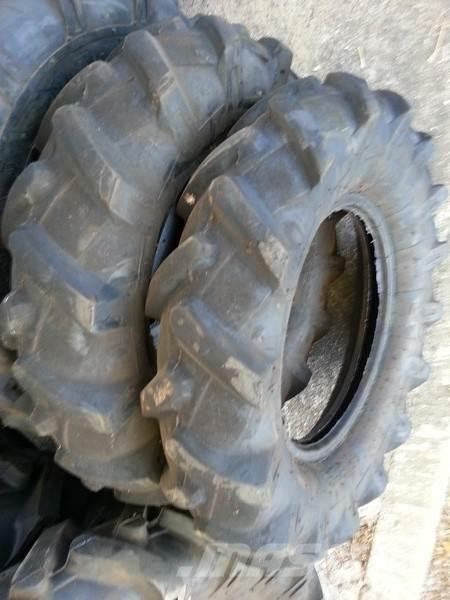  Pneus 6.50-12 Tyres, wheels and rims