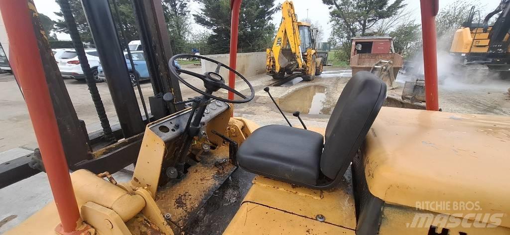 Hyster F7060DPJ Diesel trucks