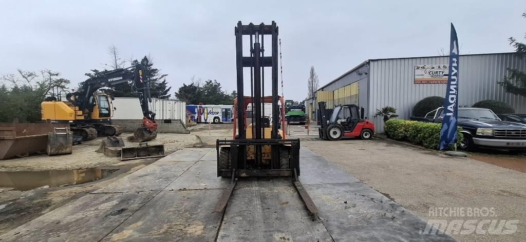 Hyster F7060DPJ Diesel trucks