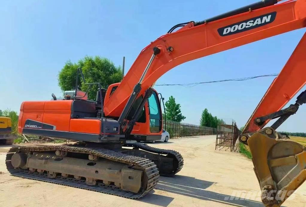 Doosan DX 200 Crawler excavators