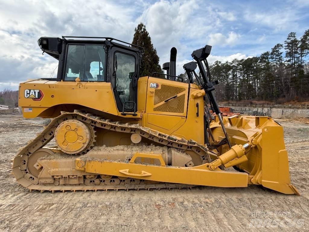 CAT D 6 Crawler dozers