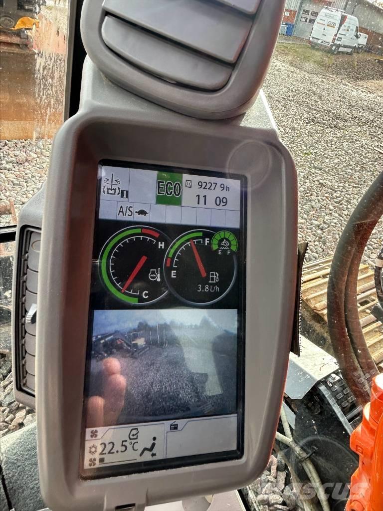 Hitachi ZX225USBL-6 Crawler excavators