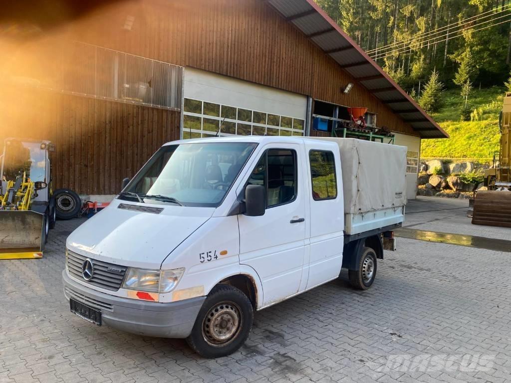 Mercedes-Benz 212 D Pick up/Dropside