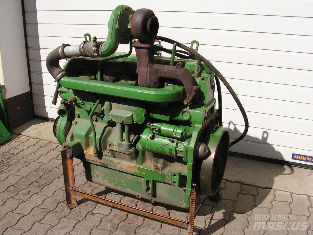 John Deere 2264 Engines