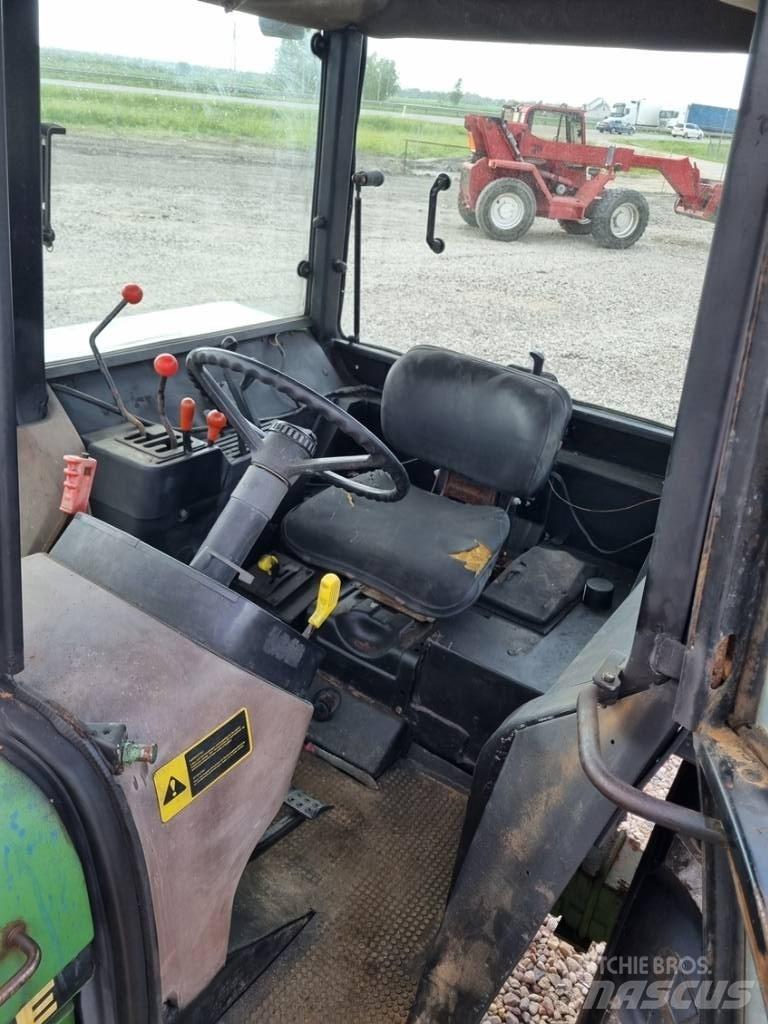 John Deere 3050 Tractors
