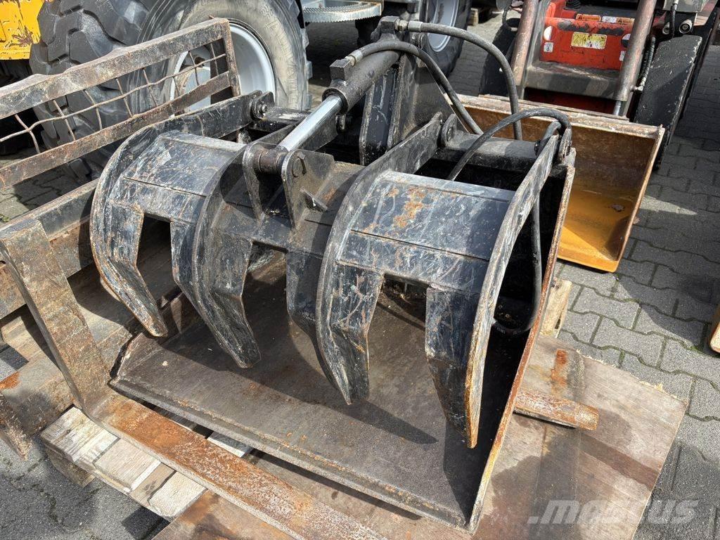 Thomas T83S Skid steer loaders