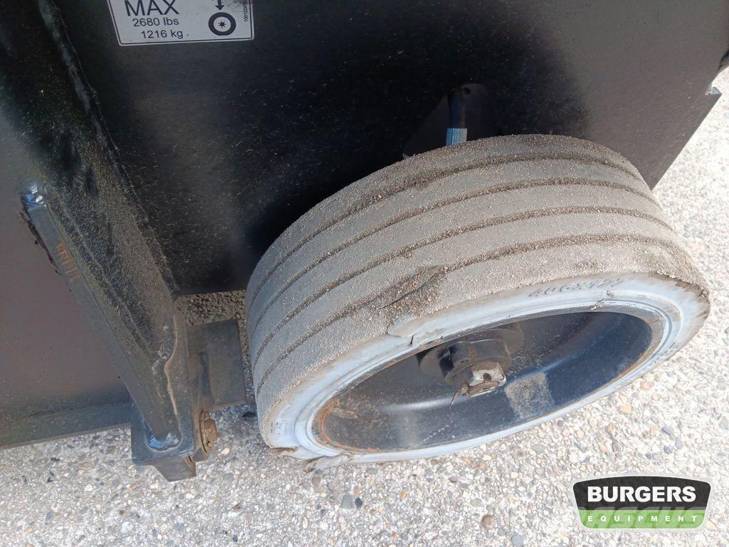 JLG R4045 Scissor lifts