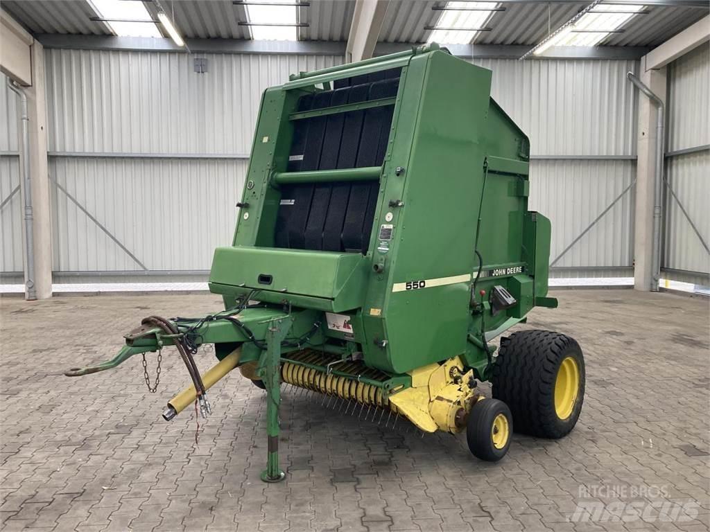 John Deere 550 Round balers