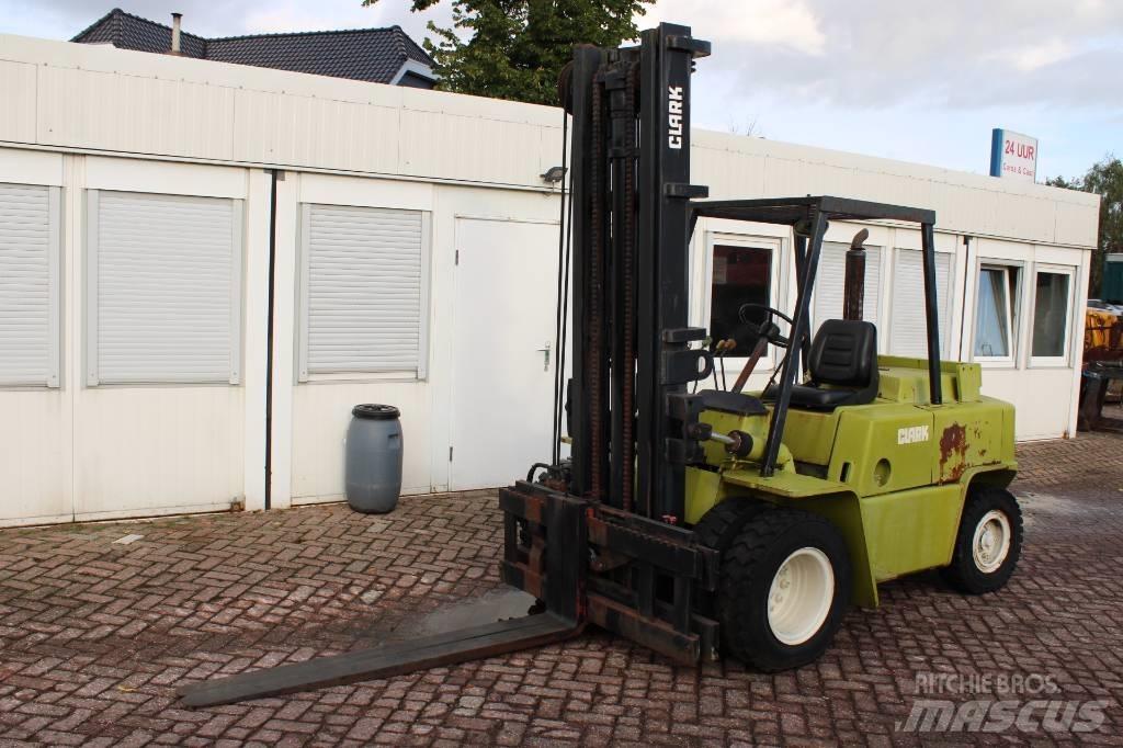 Clark C500 Y 80 PD Diesel trucks