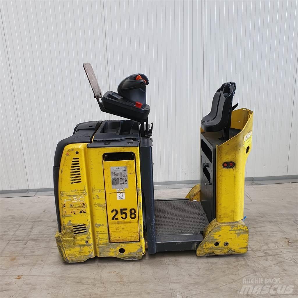 Linde P30C Tow truck