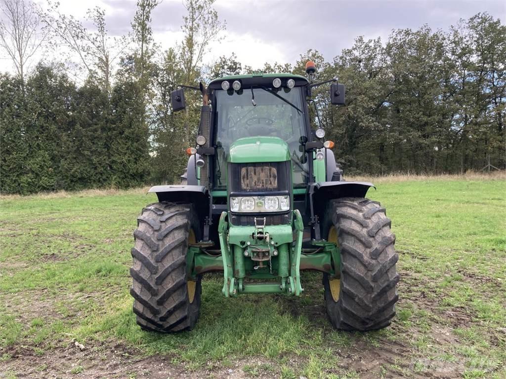 John Deere 7430 Tractors