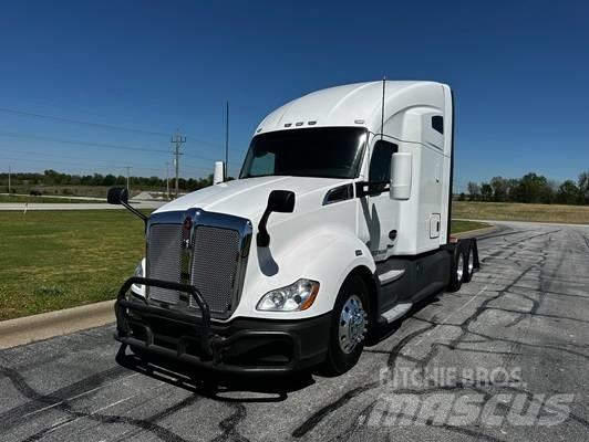 Kenworth T 680 Prime Movers
