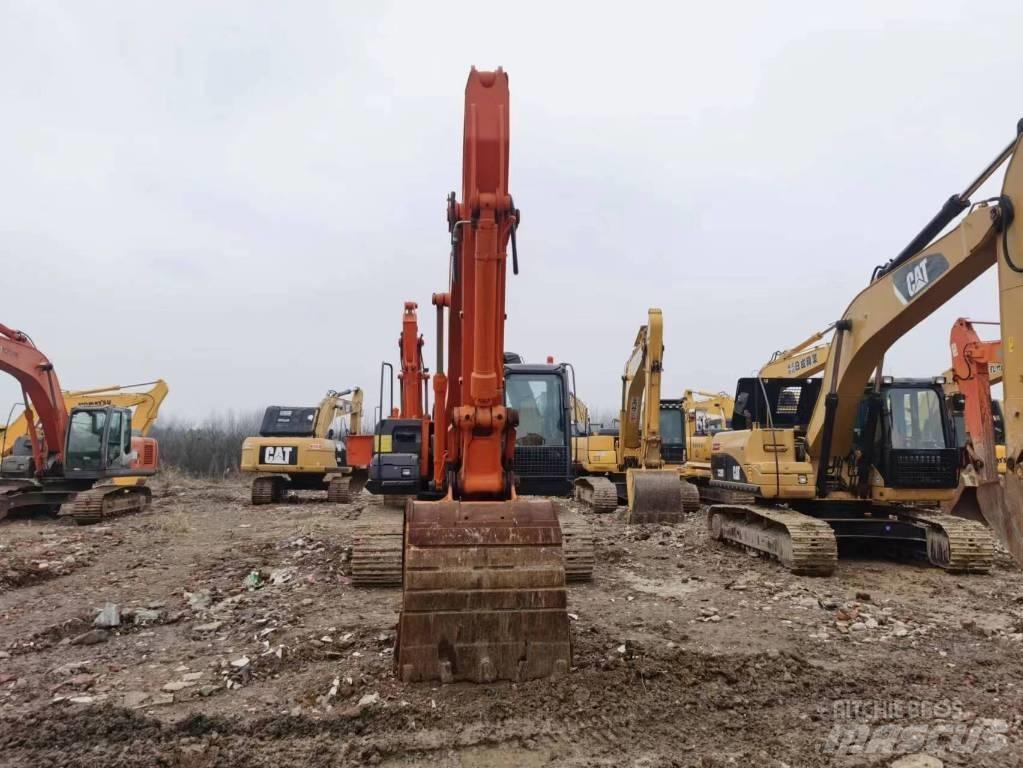 Hitachi ZX 250 Crawler excavators