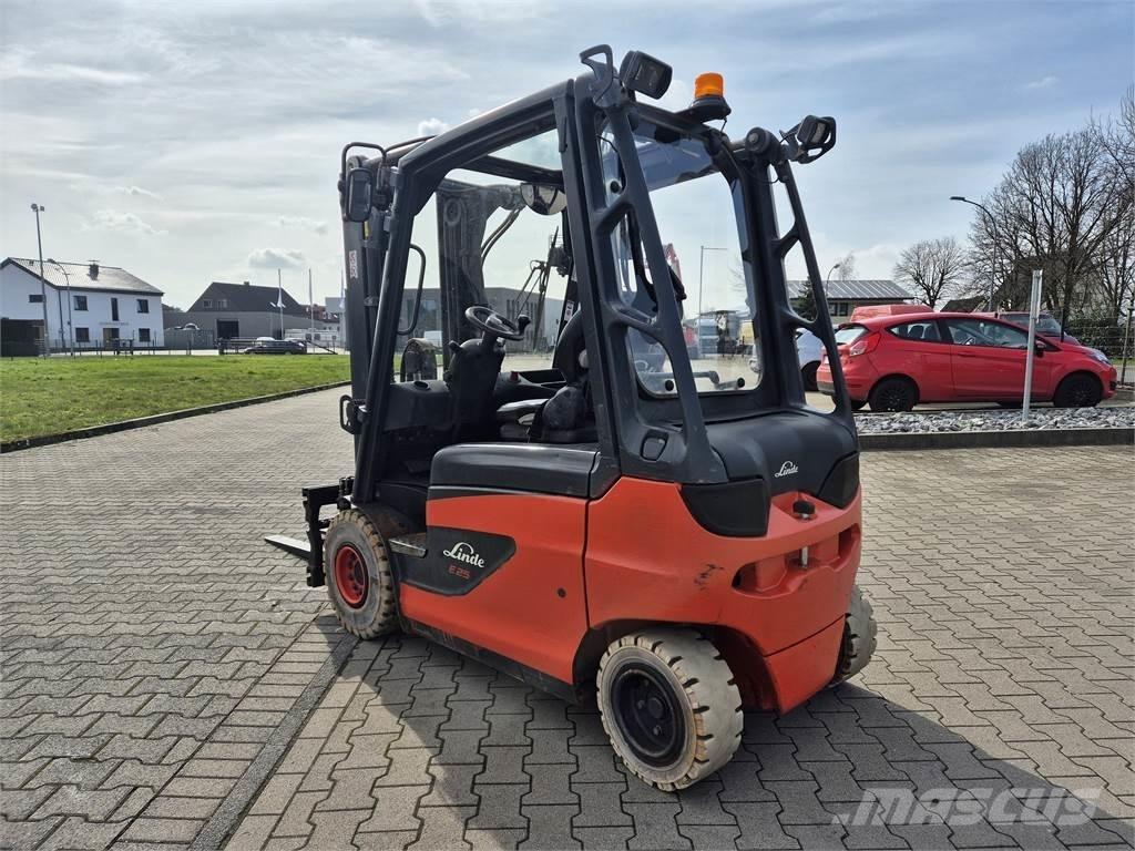 Linde E25 Electric forklift trucks