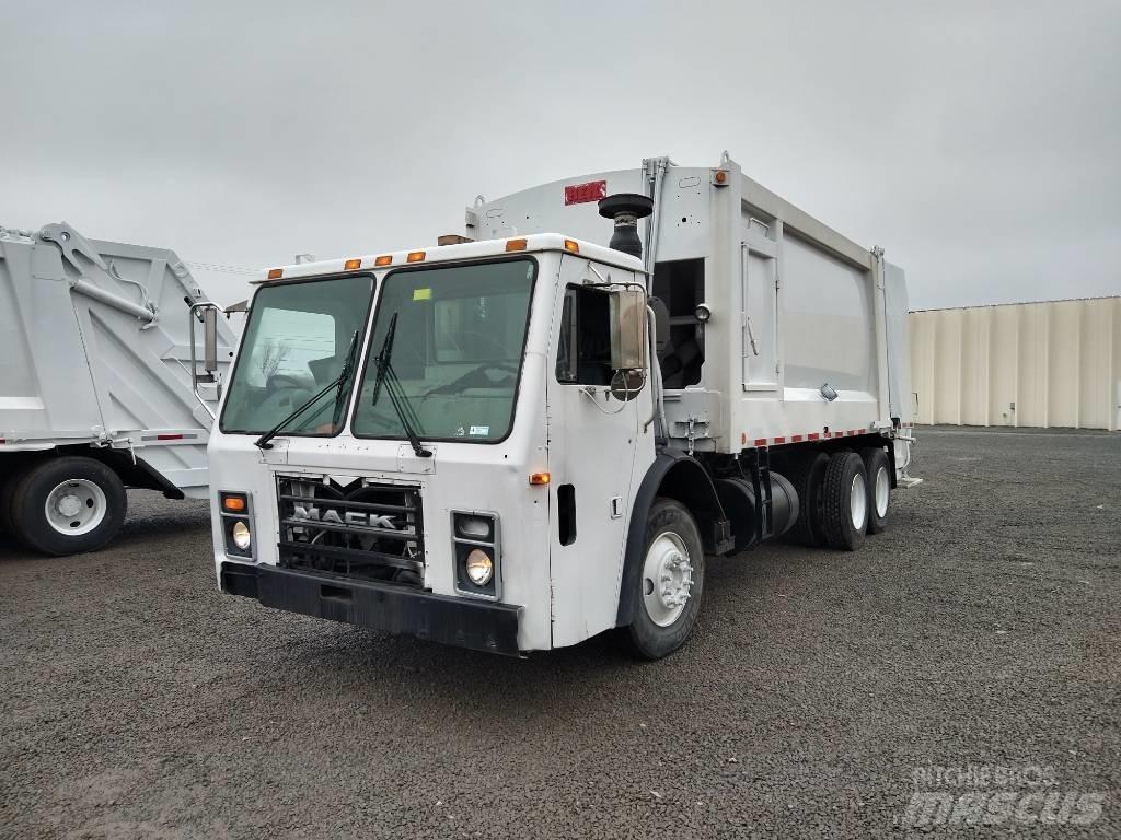 Mack LEU613 Waste trucks