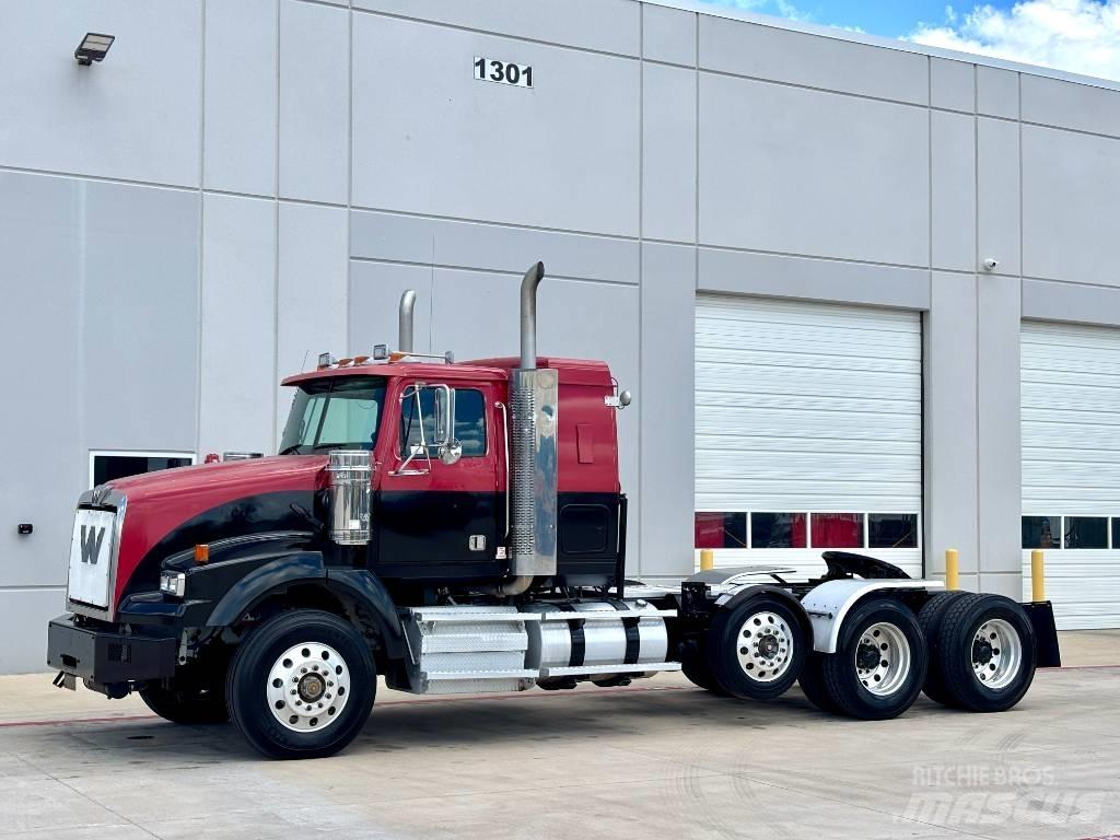 Western Star 4900 Prime Movers