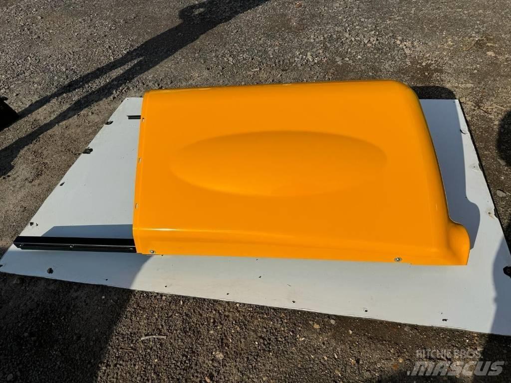 JCB ENGINE COVER Chassis and suspension