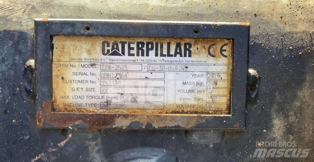 CAT Attache rapide Wheeled excavators