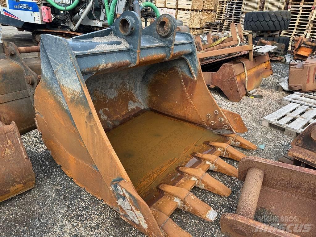 Hyundai HX 380 L Crawler excavators